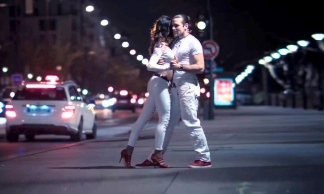 isabelle y felicien bailando kizomba en la calle