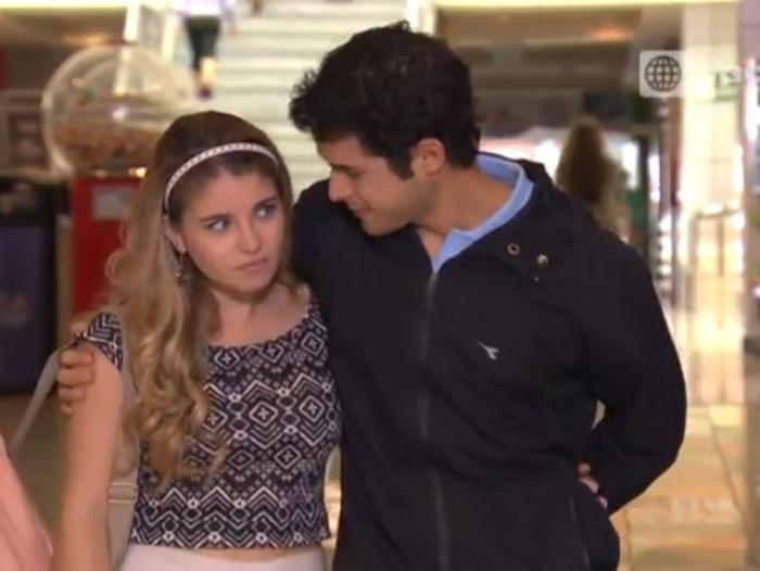 chico saca a chica a bailar y pasa verguenza